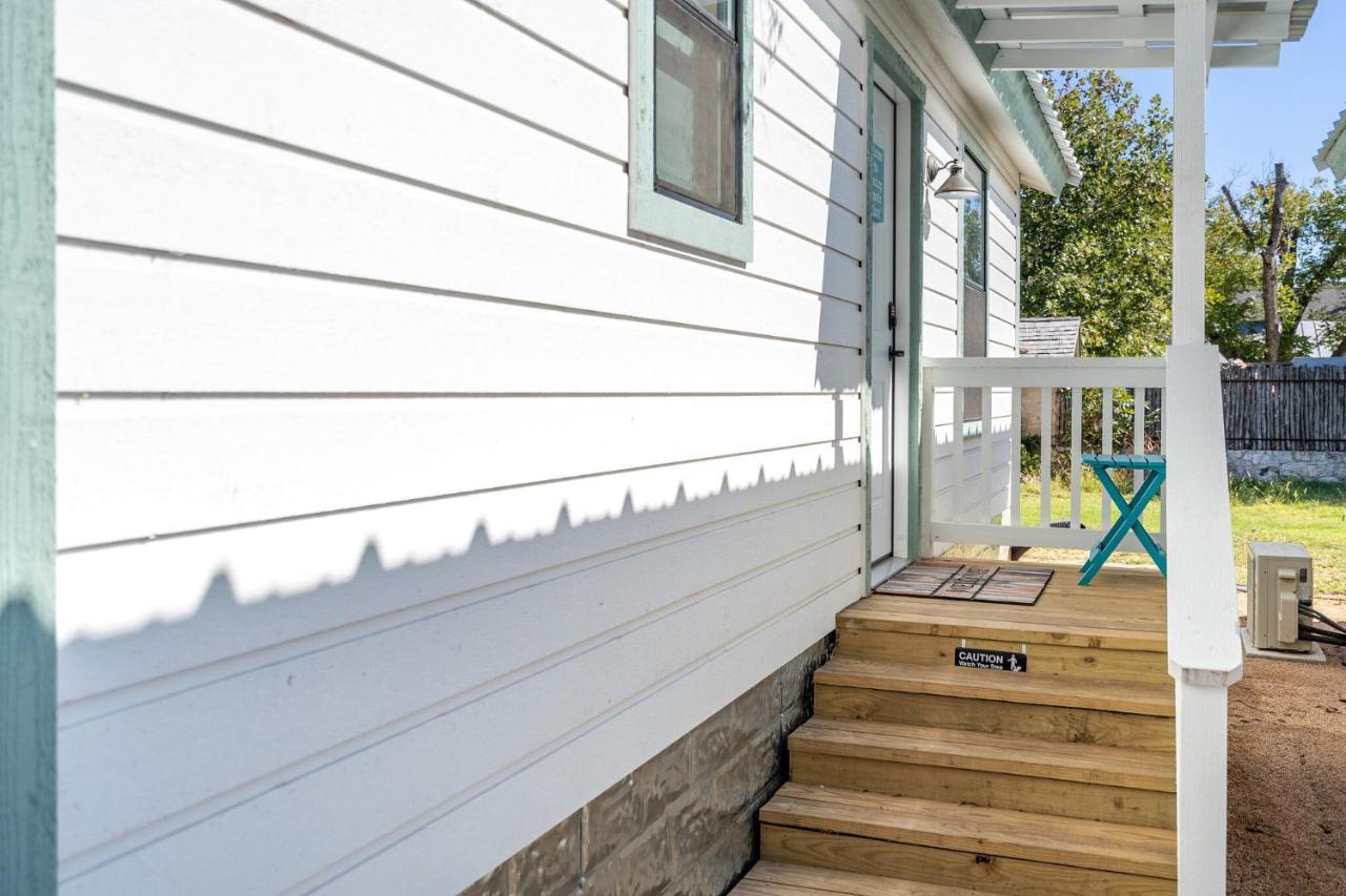 Charming Casita Right On Main St! Hotel Fredericksburg Exterior foto